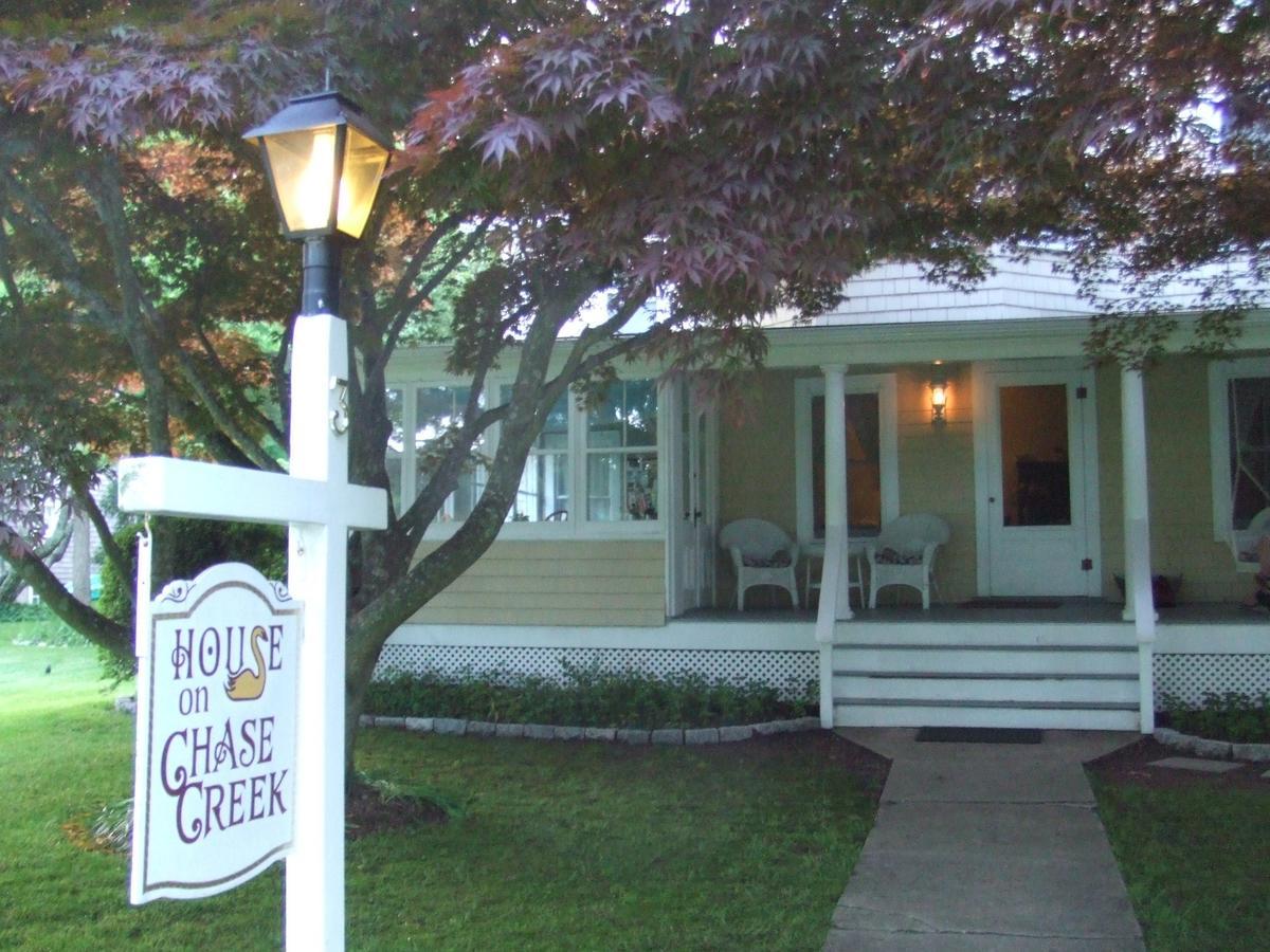 Bed and Breakfast House On Chase Creek Shelter Island Heights Экстерьер фото
