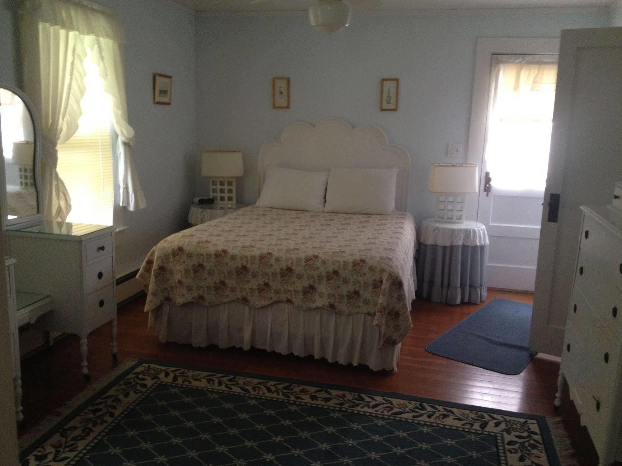 Bed and Breakfast House On Chase Creek Shelter Island Heights Экстерьер фото