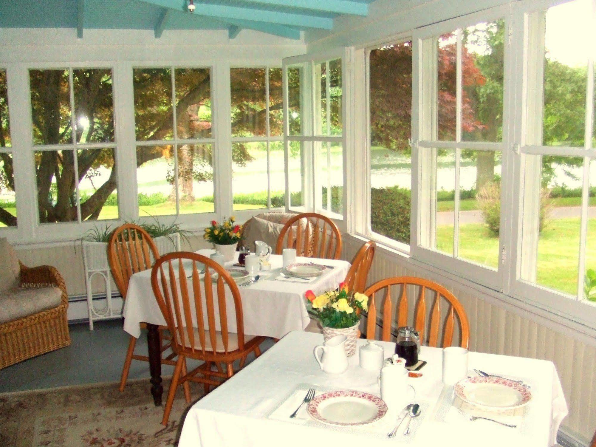 Bed and Breakfast House On Chase Creek Shelter Island Heights Экстерьер фото