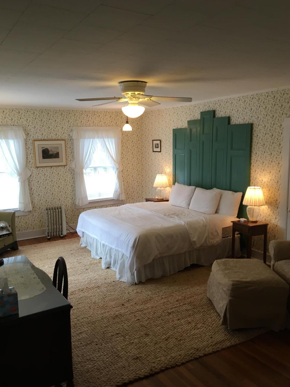 Bed and Breakfast House On Chase Creek Shelter Island Heights Экстерьер фото